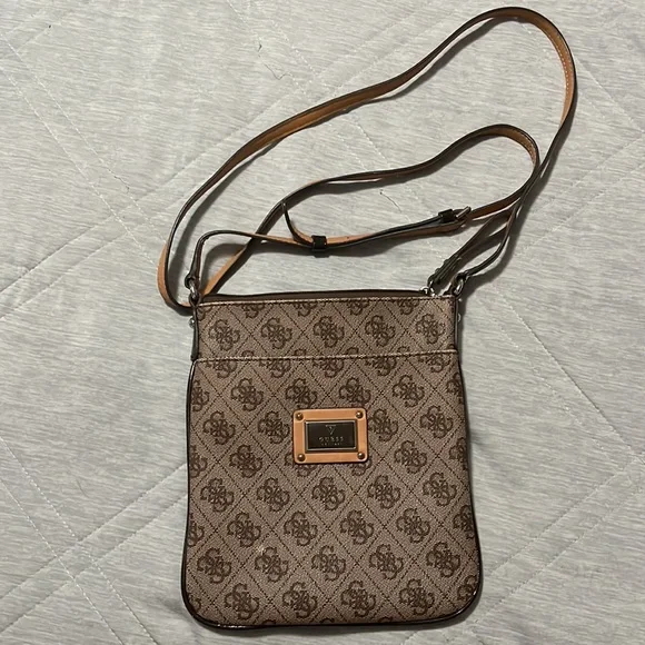 GUESS Scandal Mini Crossbody Bag Handbag - Picture 2 of 7